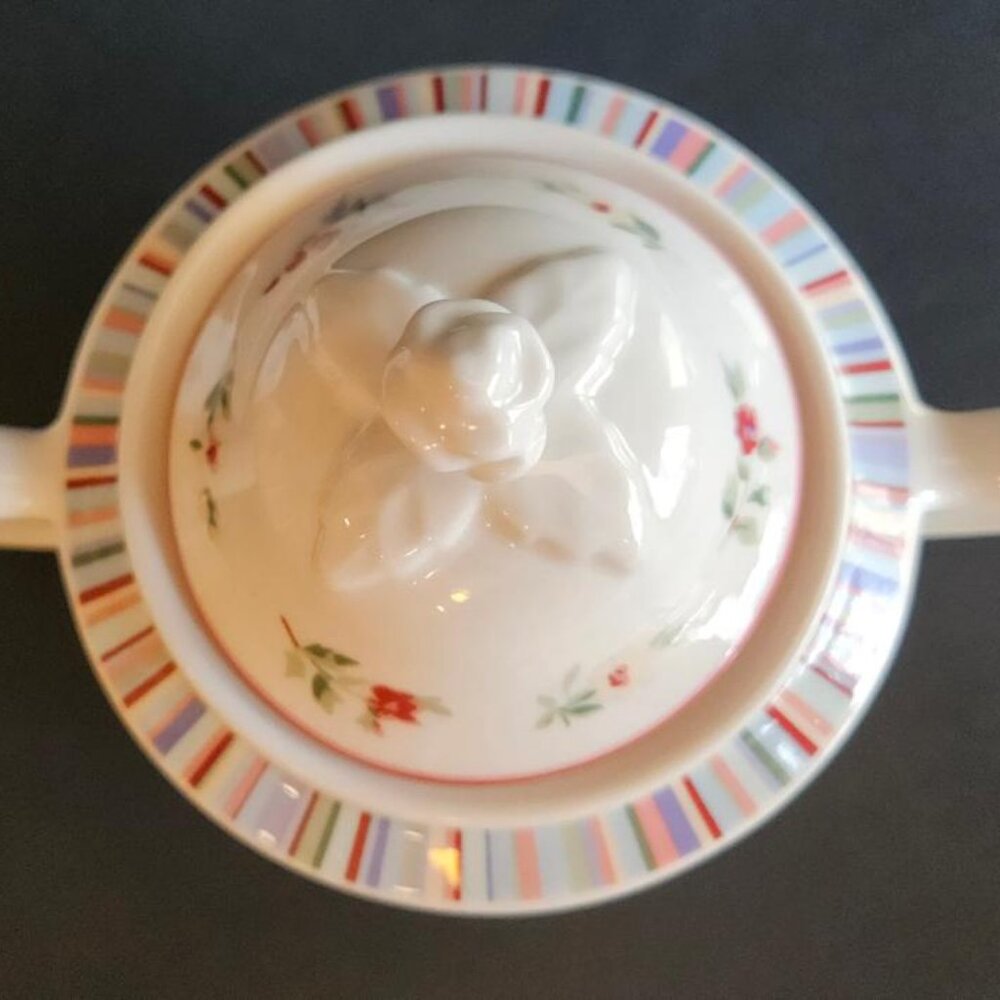 Laura Ashley "High Tea" sugar/creamer set. Made of bone china. - Picture 6 of 8
